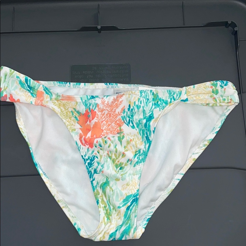 Old Navy Bathing Suit Bottoms Size:M NWT